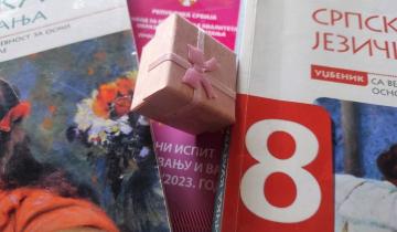 Nastavnica srpskog u Pančevu osmacima pripremila kutijice za rastanak